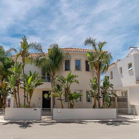 Palm Villa Ekaterina 4 Bdrm Paralimni Zewnętrze zdjęcie