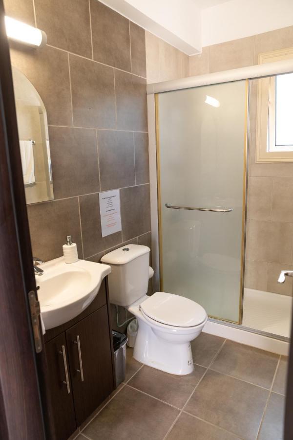 Palm Villa Ekaterina 4 Bdrm Paralimni Zewnętrze zdjęcie